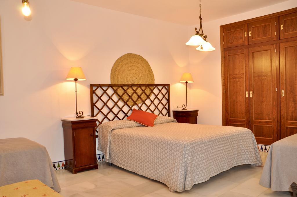 Apartamentos Plaza กอร์โดบา ภายนอก รูปภาพ