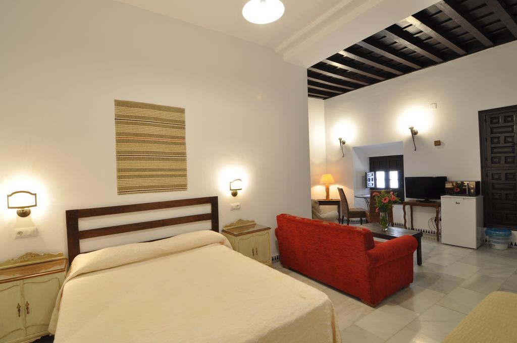 Apartamentos Plaza กอร์โดบา ภายนอก รูปภาพ