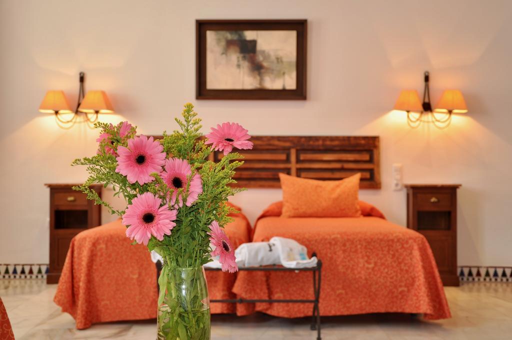 Apartamentos Plaza กอร์โดบา ภายนอก รูปภาพ